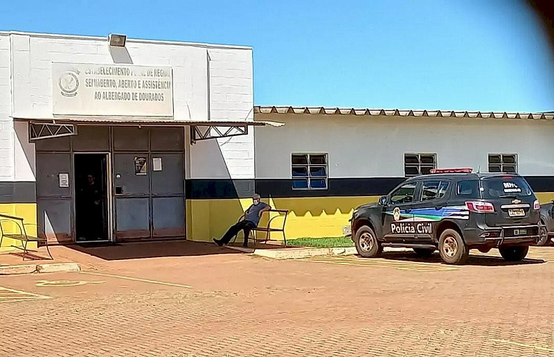 Segundo a polícia, Luiz está envolvido com o tráfico dentro do semiaberto; Foto: Arquivo/Ligado Na Notícia