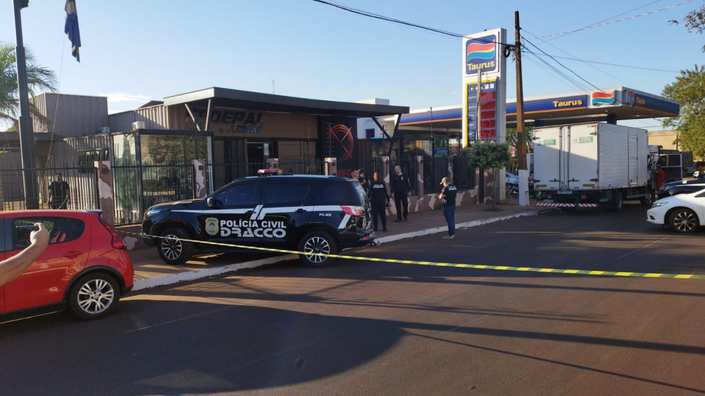 Policiais do Dracco estão no local neste momento; Foto: Adilson Domingos/Ligado Na Notícia