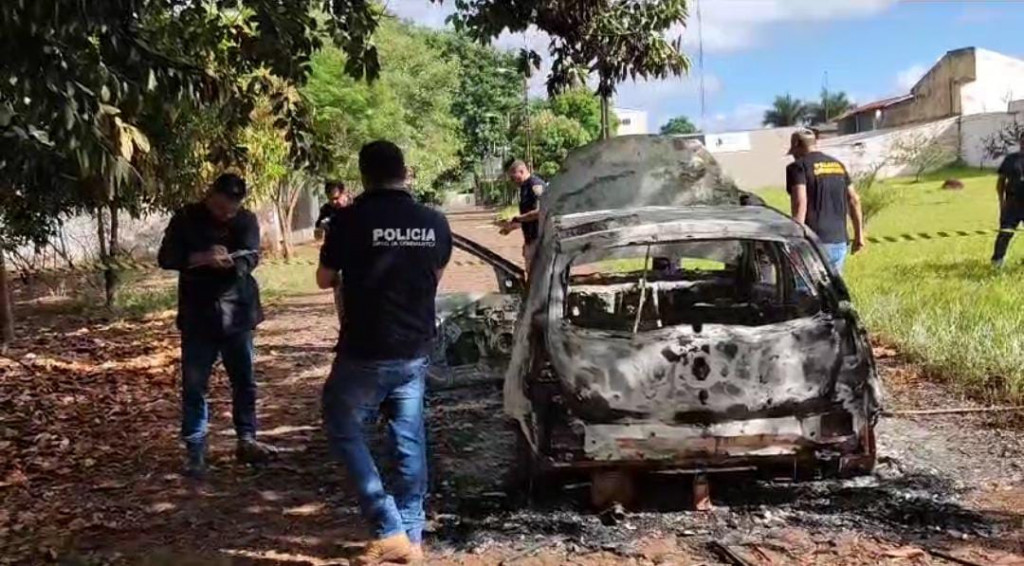 Carro teria placas de Rio Brilhante, segundo informações preliminares; Foto: Polícia Nacional