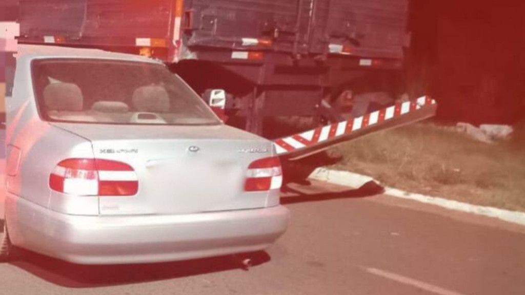 Agente chegou a alegar que o caminhão estava no meio da rua, o que foi desmentido pela polícia; Foto: Midiamax