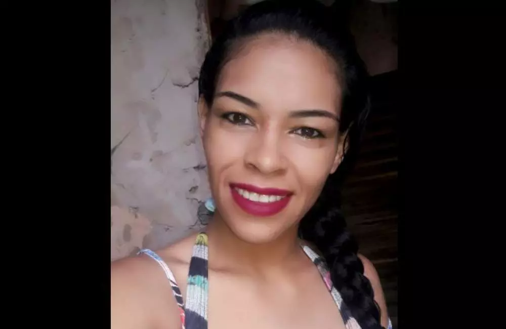 Karina foi morta asfixiada (Redes Sociais)